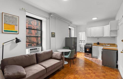 89-3FS Newly Furnished 2 Bedrooms UES - Foto 2