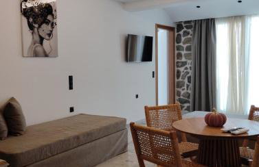 Latramys Suites - Photo 23