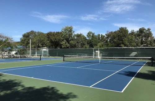 Tropical Getaway w/Private Beach 1 BD Condo - Foto 14