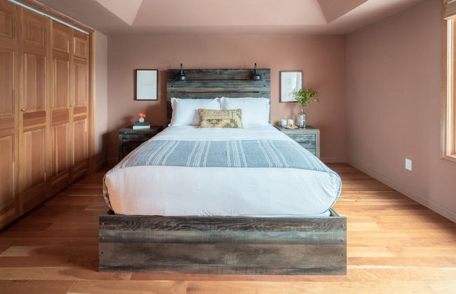 Juniper by Avantstay Incredible Mountainside Home w/ Incredible Lake Views! - Foto 10