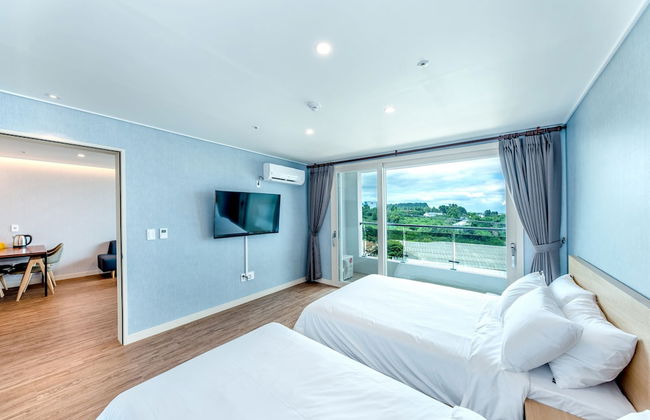 JnB Family Hotel - Photo 10