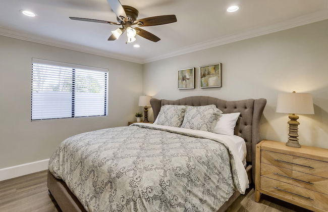 5 Bedroom plus loft room, 3 Bath home - Photo 4