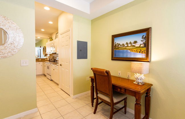 Messina Vacation Rental at Lely Resort. Spacious 3-BR, 2-Bath Condo with Lake Views and Handicap Accessibility. Enjoy Community Pool, Hot Tub, and Proximity to Naples Beaches and Dining - Foto 2