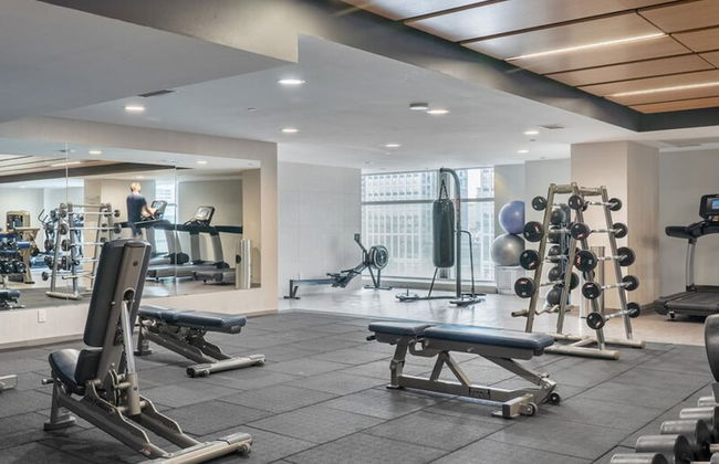 By Stampede Free Parking Banff Pass Wine More - Photo 28