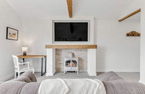 Grafton Fields near Silverstone - Photo 13