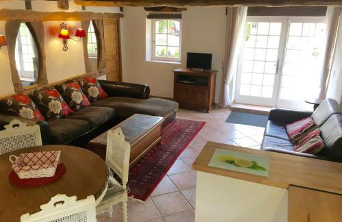 La Tuilerie Grange (Adults only gite) with two en-suite double bedrooms - Foto 5