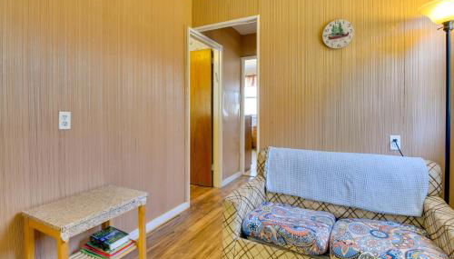 Shared Fire Pit and Kayaks Catskills Lake Retreat! - Foto 5