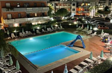 Taormina Mare Piscina Fondachello - Foto 24