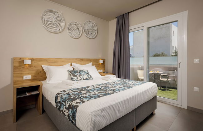 Sarpidon Suites - Photo 5