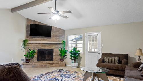 Cozy Retreat near DFW & Stadium/Game Room - Foto 1