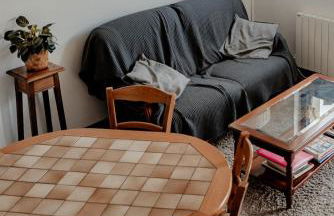 Gîte Volcans - 1-4 pers, au calme à 20 mins de Vulcania, Puy-de-Dôme et Lemptegy, 35 mins du Mont Dore et du Sancy - Foto 4