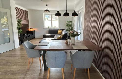 Exklusive Ferienwohnung bei Berlin, bis 5 Gäste, große Terrasse, Garten - Foto 35