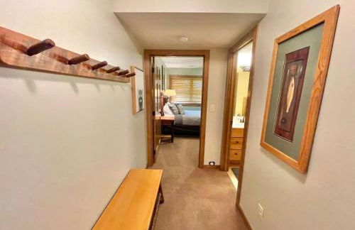 Ski in Ski out Townhome, Indoor and outdoor pools, hot tub, fire pits, and more - Foto 25