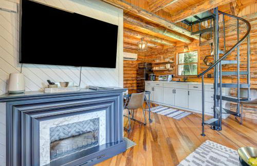 Peaceful Creekside North Studio with Fire Pit - Foto 5