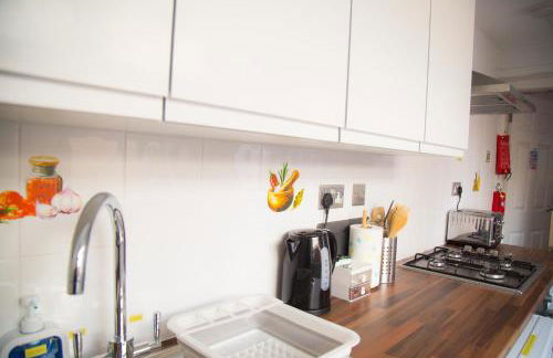 Lucky Home 24 - Ideal for Trade & Family - 2 Bedrooms - 3 Beds - Max 4 Guests - Close to BAE, Docks, Lake District, Beaches - Foto 26