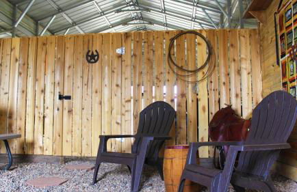 Canyonlands Barn Cabin with Loft, Full Kitchen, Dining Area for Large Groups - Photo 43