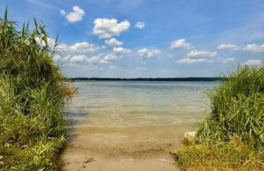 Bad Seerose mit Seeblick, Dachterrasse, Pool und Sauna - Photo 22