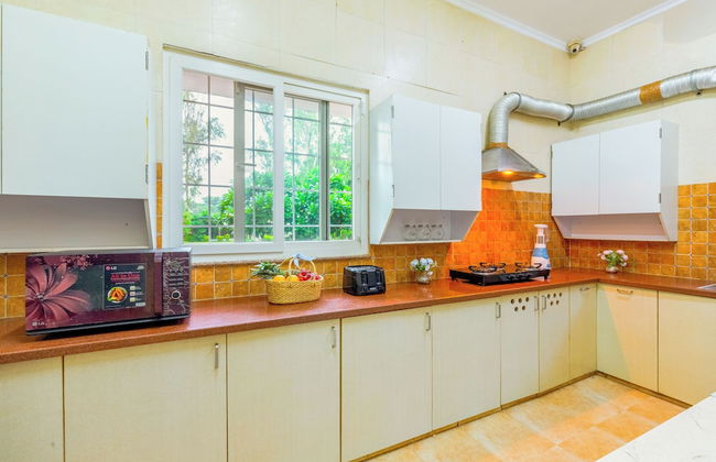 Alaya Stays 3 BHK with Pvt Pool-Daffodil - Foto 16