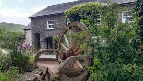 The Mews, Talley - Photo 1