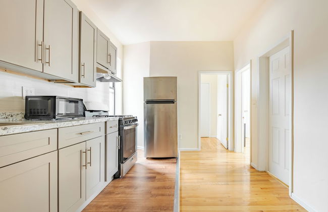 Furnished Empire Blvd Guest House - Photo 47