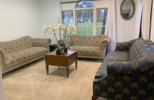 5BR Retreat Nature and Access Laurel MD - Foto 43