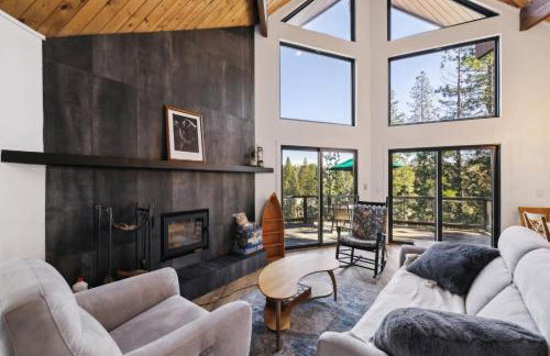 Golden Peak Cabin home - Photo 2