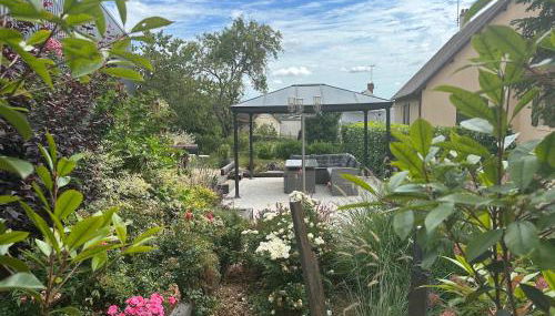 "LA VERANDA" Gîte - Foto 2, Garden, Garden view