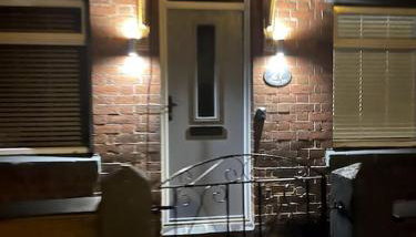 4 bedroom - Sleep 9 home in Cheadle Staffordshire - Alton towers Polar Express Dimmingsdale Peak District Trentham Gardens Water World - Foto 5