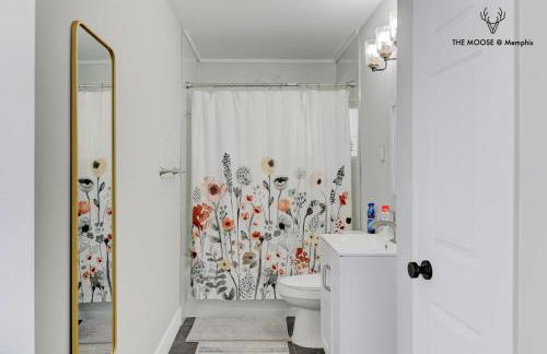 The Moose #11 - Luxe Modern loft with King Bed, Free Parking & Wi-Fi - Foto 21