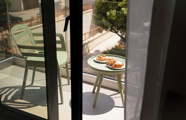 White Coast - Photo 50