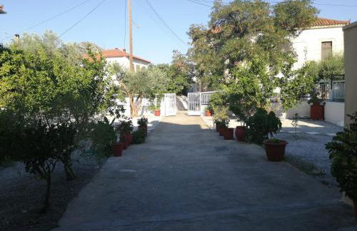 Sunny cozy House with grand courtyard - Foto 27