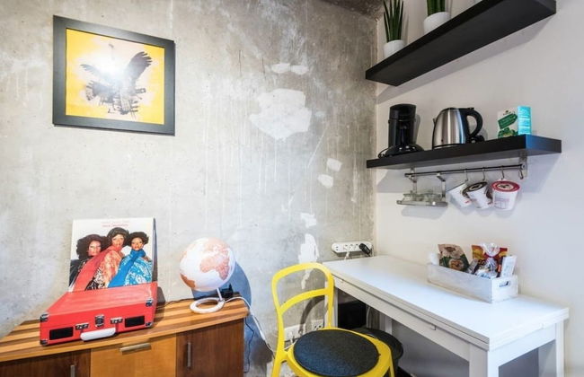 Charming Hipster Flat - Photo 5