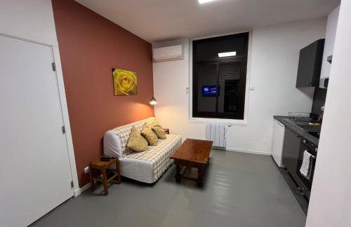 T2 cozy - clim et parking gratuit - Abbaye aux Dames - Foto 15