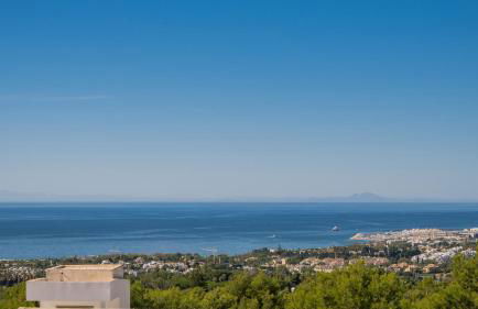 VACATION MARBELLA I Villa Finesse, Luxury Villa, Golden Mile, Swimming-pools, Sauna, Spa, Gym, Minutes from Golfs and Beaches - Foto 50