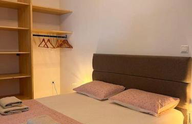 Carlito apartment 2 next to metro station - Foto 10