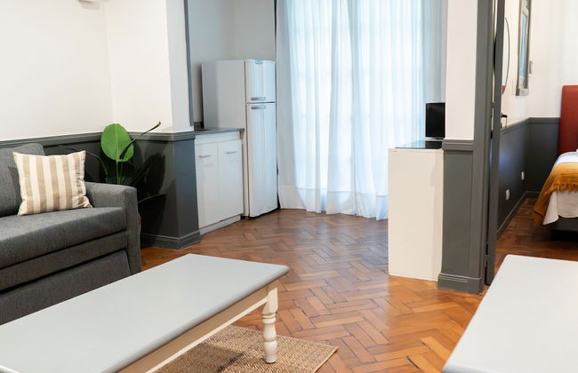 Moreno 820 by DOT Suites - Photo 16