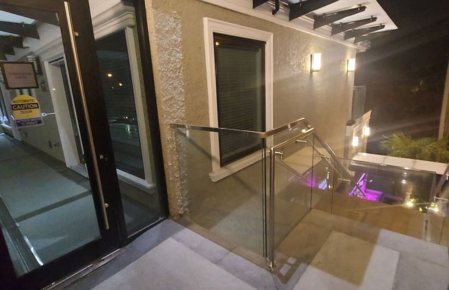Sunset Mews Luxurious 3 Bed Townhouse - Photo 46