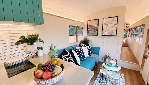 American School Bus Retreat with Hot Tub in Sussex Meadow - Foto 5