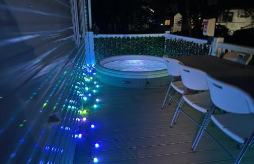 LuxeHaven at Tattershall Lakes Park with Hot Tub - Foto 5