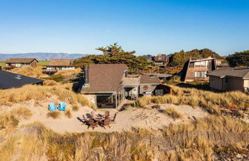 Oceanfront Retreat on Pajaro Dunes Beach - Foto 13