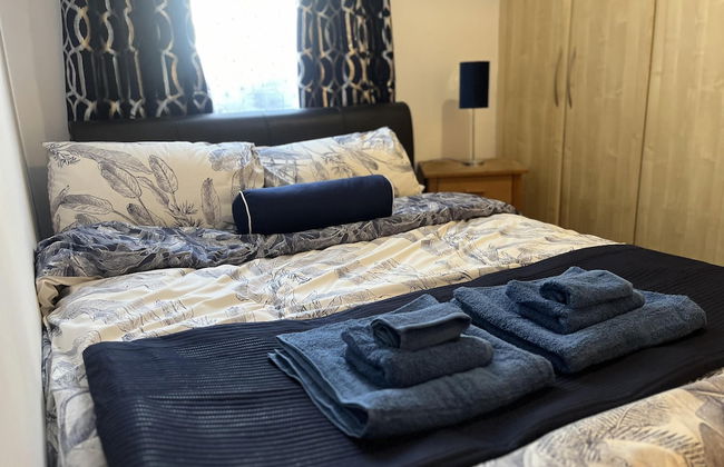 Beautiful 2 - Bed Apartment in Aylesbury - Foto 9