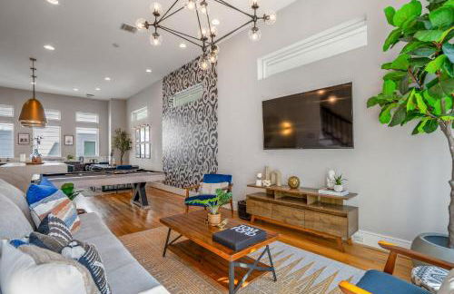 Luxury Downtown Getaway with Breathtaking Views - Foto 20