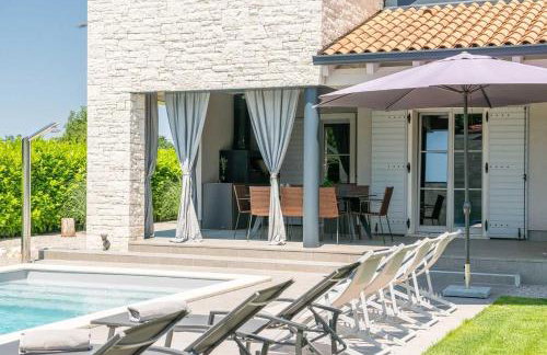 Villa Nevia - Photo 12