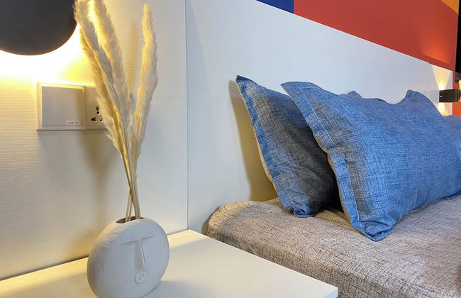 Icon City Premier Suites by WeCare - Photo 43