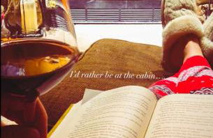 Massive Log Chalet with Hot Tub - Foto 10