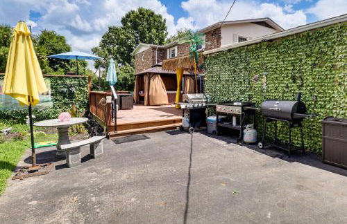 Hidden Paradise on 5 Acres with Hot Tub and Deck! - Foto 38