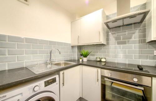 Two Bed Stylish Apartment in Heart of West End - Foto 21