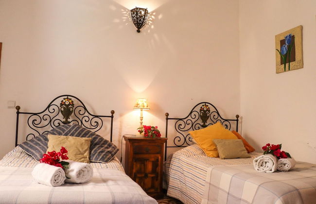 Idyllic Farm House With Huge Garden for 14pax - Foto 65