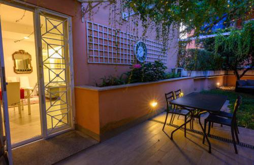 Vatican City Historic Center -Luxury Flat with Garden and Private Parking - Foto 30