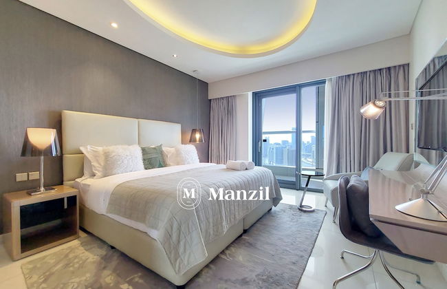 Manzil - Cozy 1BR in Paramount w Burj Khalifa View - Photo 1
